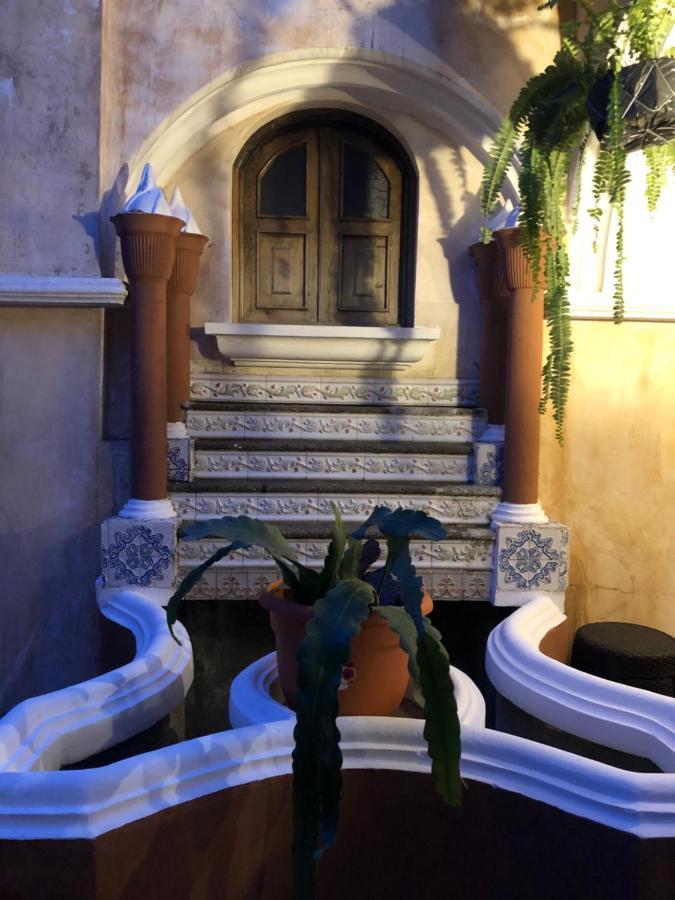 Hotel Mansion Del Rey By San Sebastian アンティグア・グアテマラ エクステリア 写真