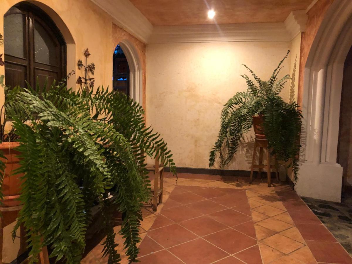 Hotel Mansion Del Rey By San Sebastian アンティグア・グアテマラ エクステリア 写真